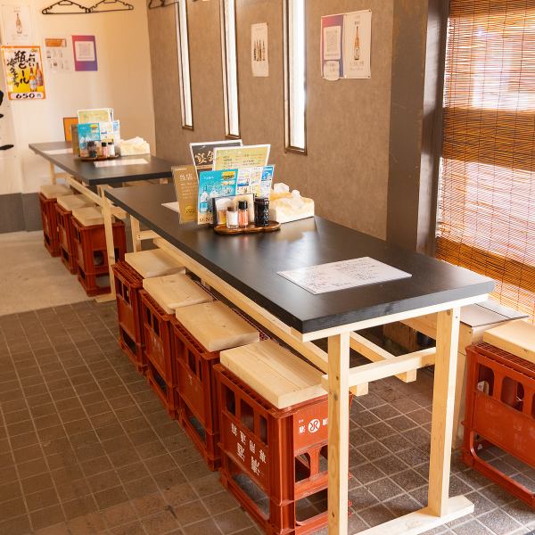 【大型宴会からサク飲みまで！とにかく安い！！】料理、ドリンクともに驚きの価格設定！歓送迎会や会社宴会等大人数の集まりにも対応しており、コースや飲み放題もございますので是非ご利用下さい♪カウンター席ではお一人様でも気軽にサク飲み・お食事利用ができます♪初めてのお客様も、もちろん大歓迎です！
