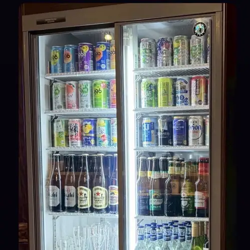 飲み物は冷蔵庫から自由に