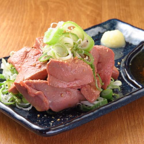 【ごま油と塩の特製ダレの逸品！ぜひ一度お試しを】レバッチョ