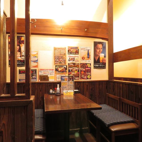 [A homely atmosphere] There are counters, tables and seats available.There is also a nice `` half-private room ''! Recommended for banquets, primary meetings, secondary meetings, alumni associations, farewell parties, etc.