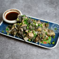 宮崎地鶏モモ炭火焼き