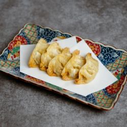 揚げ餃子(5個入り)