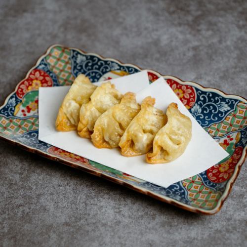 揚げ餃子(5個入り)