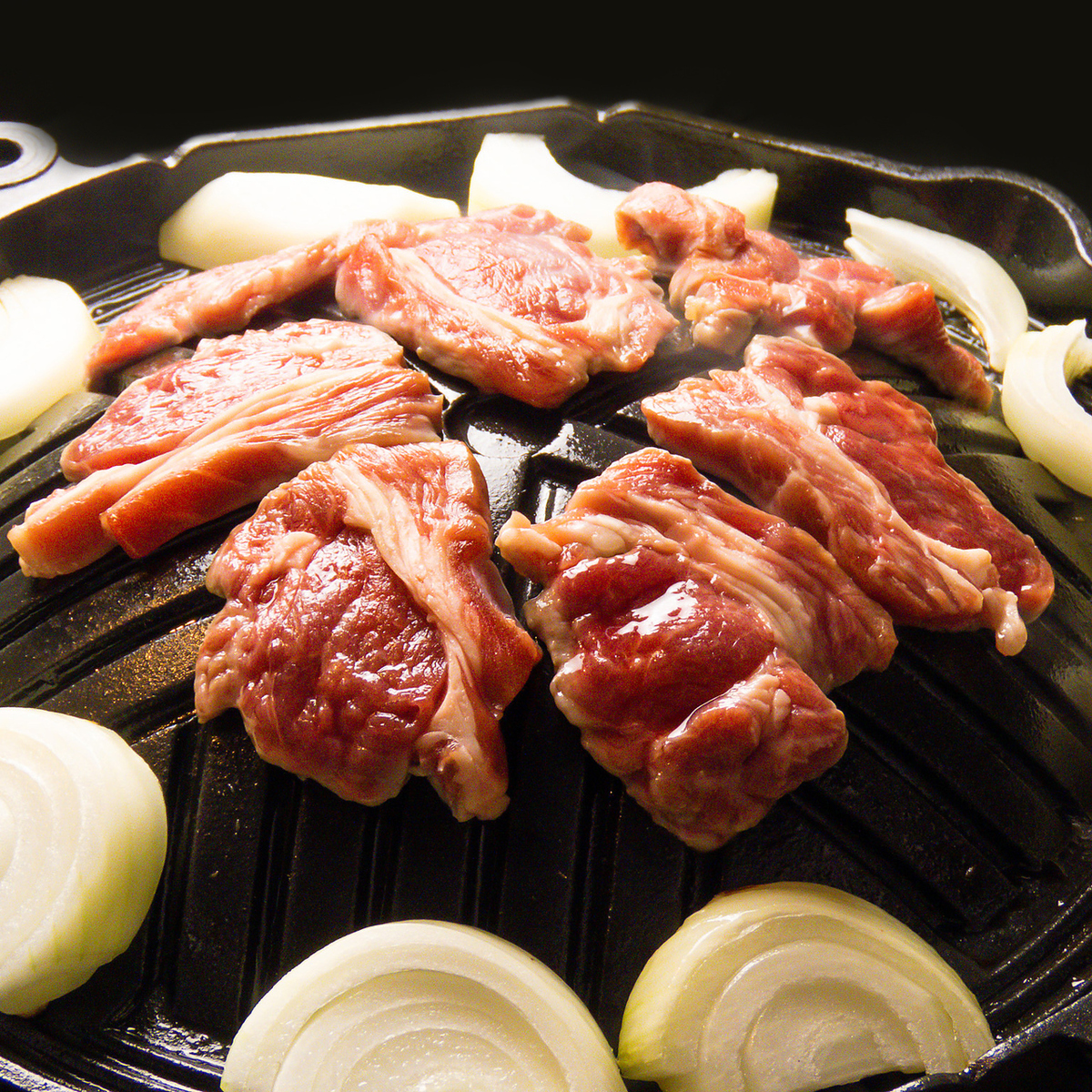 ヘルシーなラム肉が魅力★女性に人気◎おしゃれで通いたくなる♪