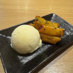 大学芋　バニラアイス添え/銀杏と玉ねぎのかき揚げ