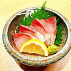 Winter yellowtail sashimi