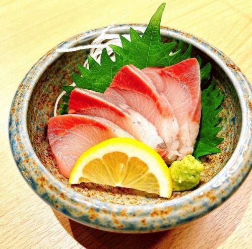 Winter yellowtail sashimi