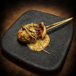 牛肝菌肉丸串
