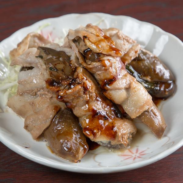 じゅわっと溢れる旨み♪ とろ~りチーズと大葉が香る「肉巻きナス」