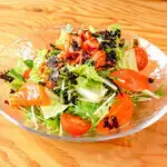 Korean-style salmon salad