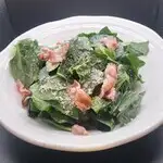 Spinach and bacon salad