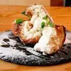 Utage-zaka specialty ice cream bread
