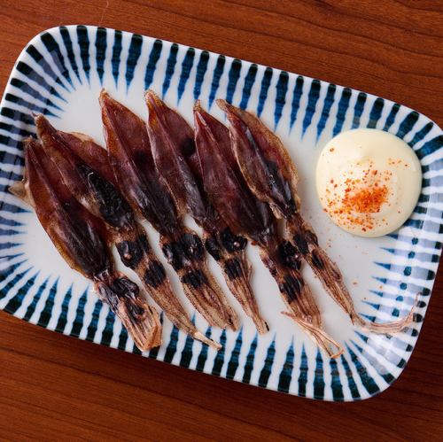 干しホタルイカの炙り