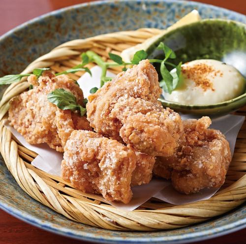 鶏ももの唐揚げ《桜姫鶏使用》