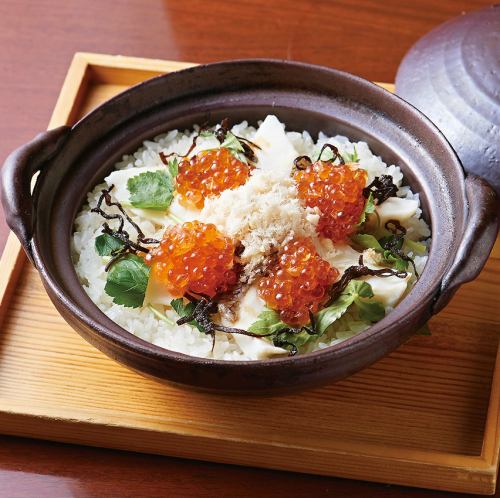 真鯛といくらの土鍋ごはん　2～3人前