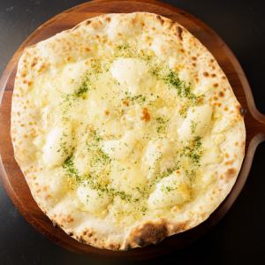 garlic and mozzarella