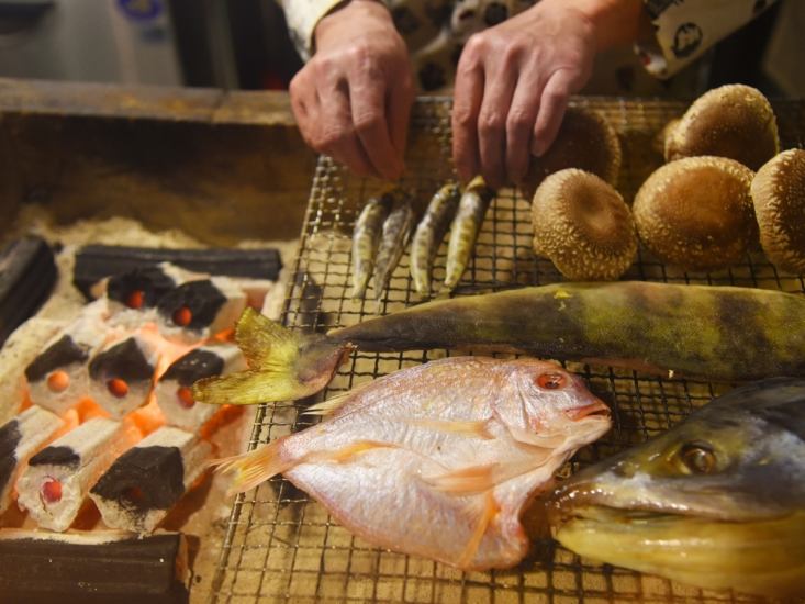 炉端焼きと会津の郷土料理が愉しめるお店【虎々】藁焼きをはじめとした人気料理は必食
