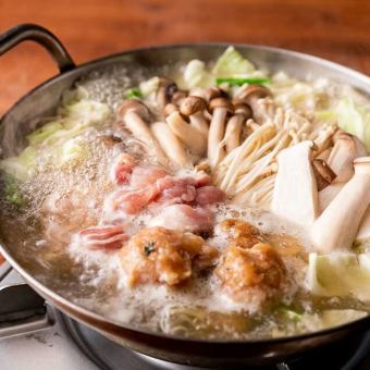 Domestic chicken and wild mushroom hot pot (salty/miso flavor) for one person