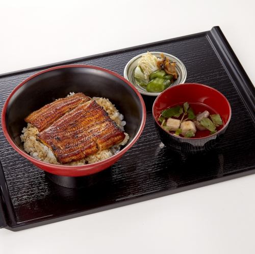 Grilled eel rice bowl [Suisen]