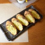Garlic toast