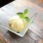 Vanilla Icecream
