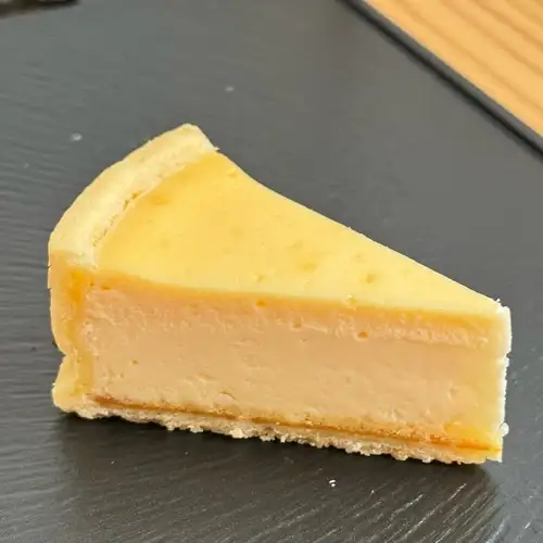 ベイクドチーズケーキ
