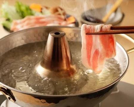 ◇日曜日◇選べるメイン【個室確約】《食飲放題》(焼肉,豚しゃぶ鍋,すき焼き),2h,3300円