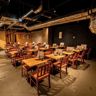 [30-100 people] We can accommodate private banquets for up to 100 people.It's perfect for large gatherings such as company parties, blind dates, class reunions, and celebrations.Enjoy a cohesive and memorable time with your friends in a private space, sharing delicious food and drinks.If you are an event organizer looking for a private venue in Hamamatsu, please feel free to contact us by phone with details such as the number of people and your preferred dates.