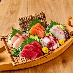 旬鮮魚のお造り三種盛り/五種盛り