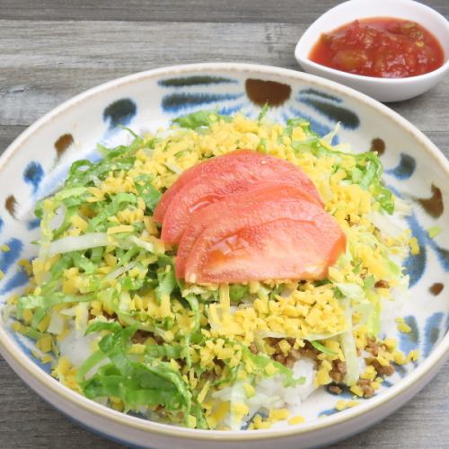 タコミートが味の決め手！店内仕込みのタコライス♪
