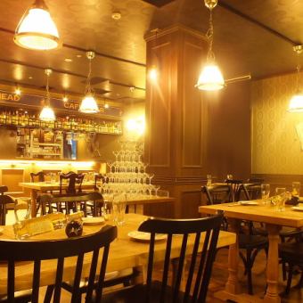 店内はワンフロア20名様～貸切可能です☆結婚式の二次会や会社での大型宴会にも対応できます。