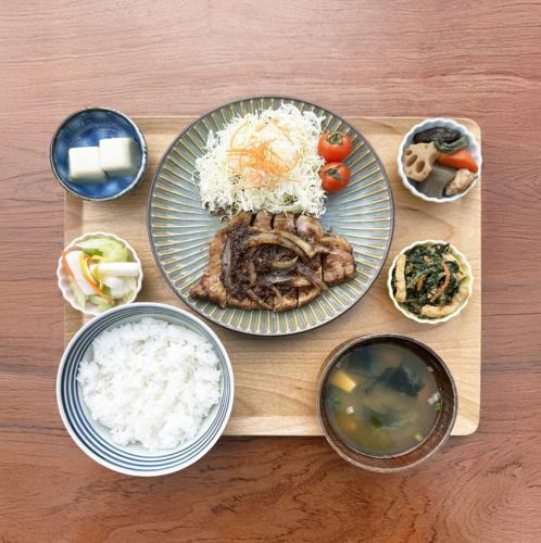 厚切四万十猪肉配上优质生姜套餐