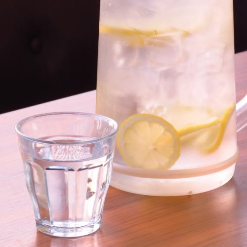 【爽やかに楽しめるレモン水】
