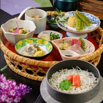 【感受四季,品尝当季食材】时令花篮午餐