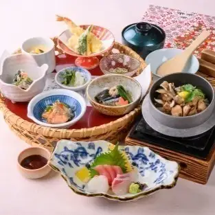 季節の花かご御膳 お造り付