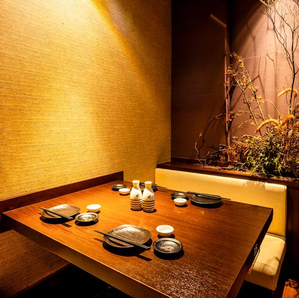 【エリア最安値 3時間食べ飲み放題3600円から】和モダン溢れる空間が雰囲気の良さをより一層引き立てる個室空間！扉付き個室で周りを気にすることなくお過ごしいただけます！所沢駅周辺での飲み会や宴会はもちろん、女子会、合コン、接待などにもオススメの個室席を多数ご用意しております！