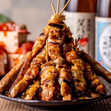 【人気No.1】九州地鶏の"炭火焼き鳥"を含む全16品が食べ放題!! 3時間飲み放題 4,600円⇒3,600円