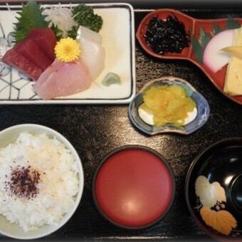 ランチで人気のお得な定食