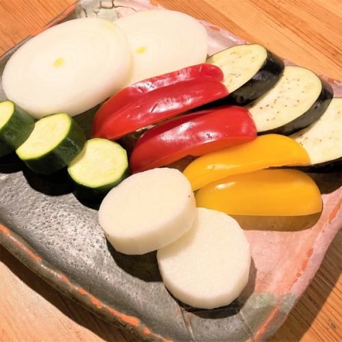 Assortment of 5 kinds of grilled vegetables