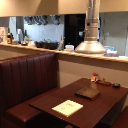 明るく居心地の良い店内。気軽に利用できる焼肉店です♪