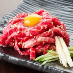 牛ユッケ