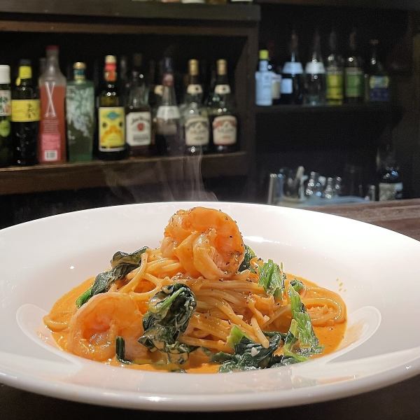 새우와 시금치 토마토 크림 파스타