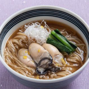 Chinese noodles with oyster stock