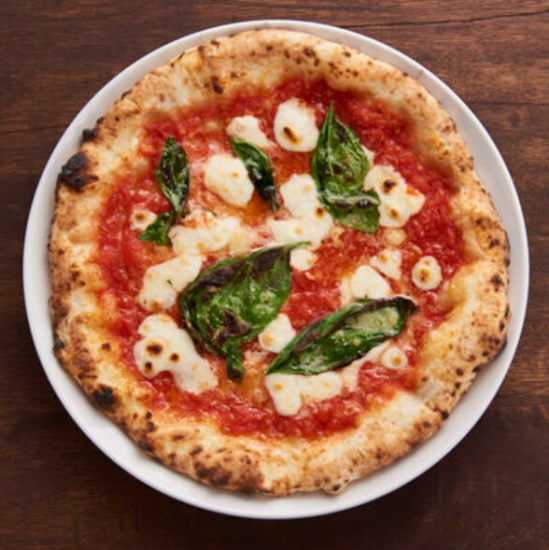 チーズを使った、豊富な種類のピザが楽しめるお店です。