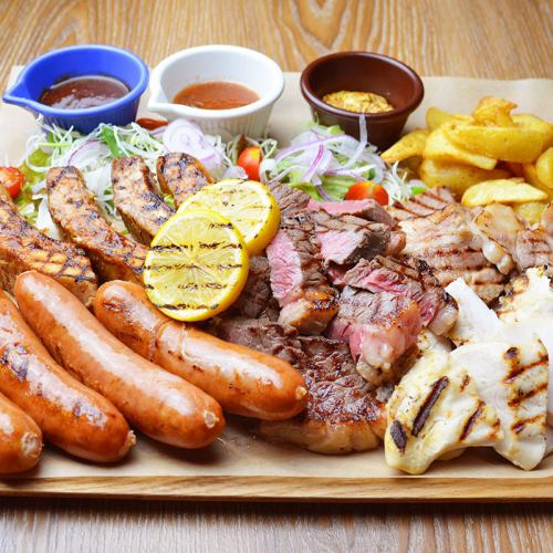 [Specialty!] Assortment of 5 Specially Selected Meat (for 2 people...3,980 yen/for 4 people...6,990 yen)