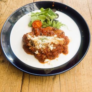 柔らかチキンのトマト煮込み