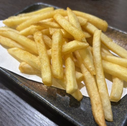 フライドポテト　カレー味