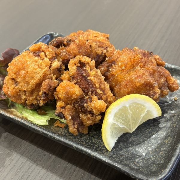 【居酒屋の定番】外はカリッ中はジューシー！お酒との相性抜群な千成の唐揚げ