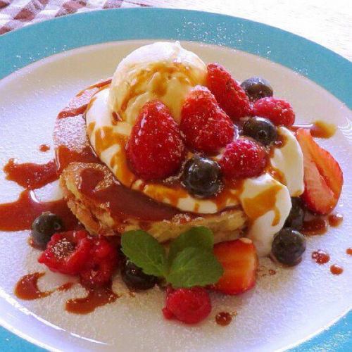 Reward! Pancakes ~ Salted Caramel and Berry Sauce