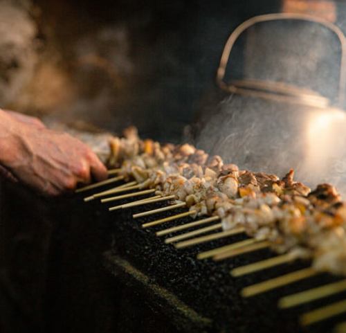 じっくりと丁寧に焼き上げる【串物】